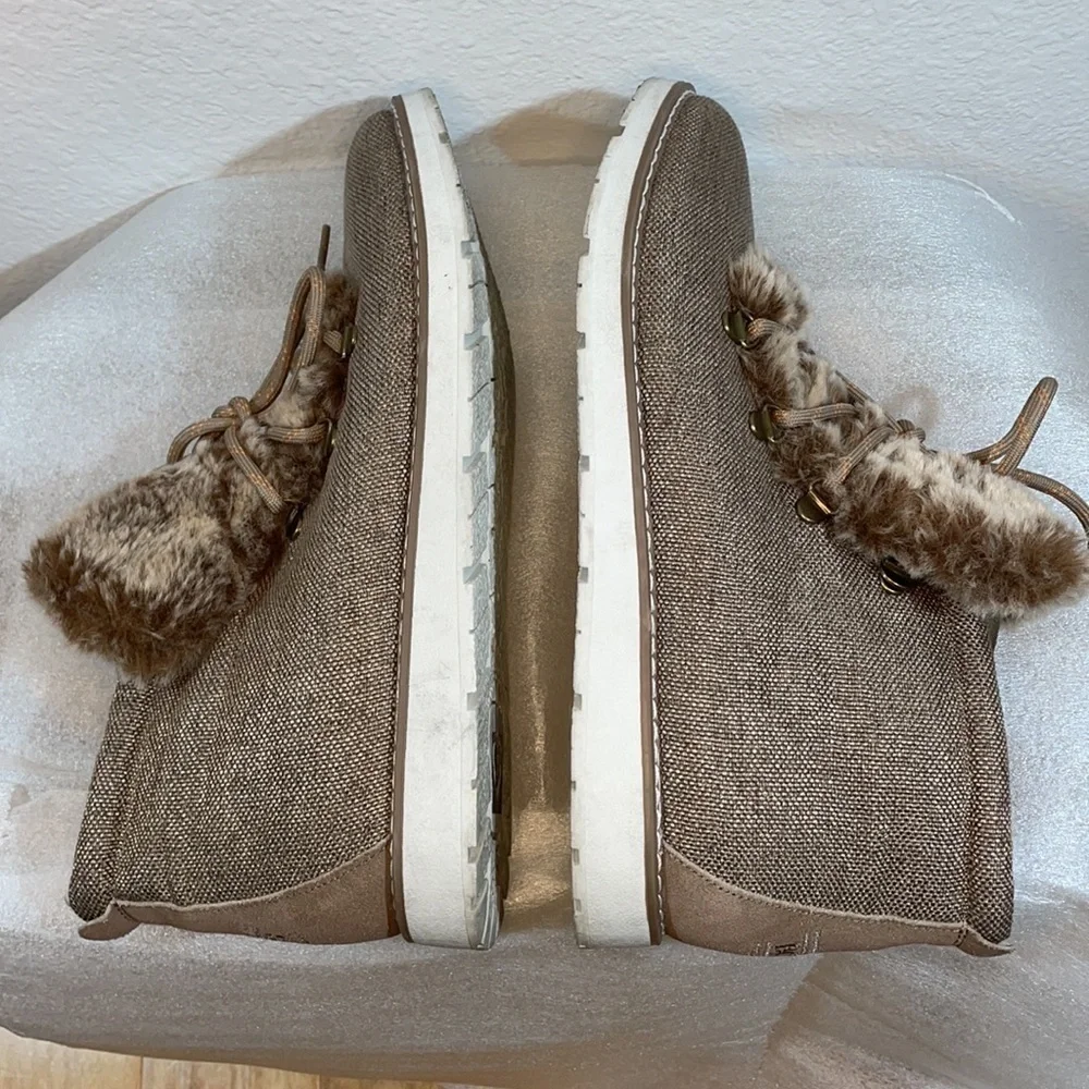 Skechers Womens BOBS Alpine - City Creek Winter Boots Brown Canvas Faux 11
